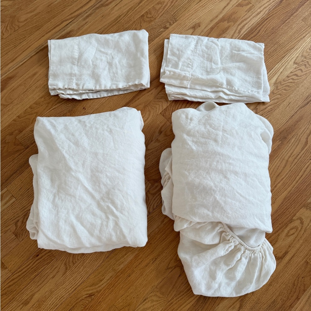 Crate&Barrel Natural Hemp Full Bed Sheet Set - Queen